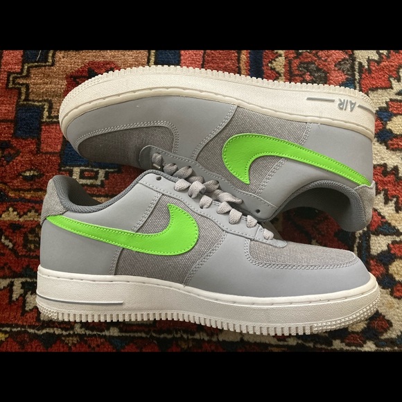 Nike Air Force 1’s wolf grey/green size8 w/box - Picture 4 of 6